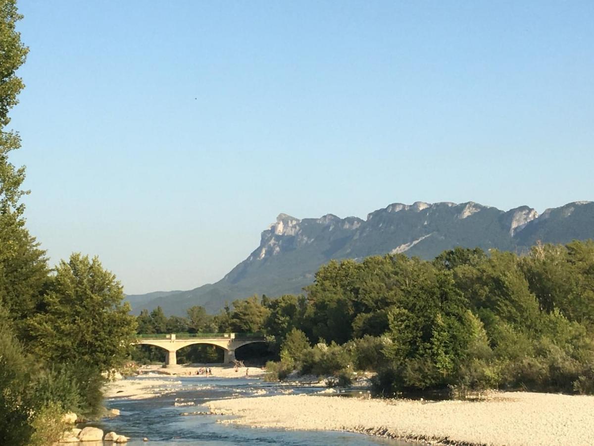 Maison De Vacances Avec Ses Petits Chalets Aouste-sur-Sye 외부 사진