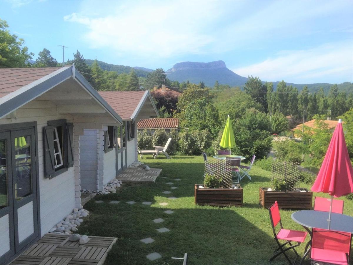 Maison De Vacances Avec Ses Petits Chalets Aouste-sur-Sye 외부 사진